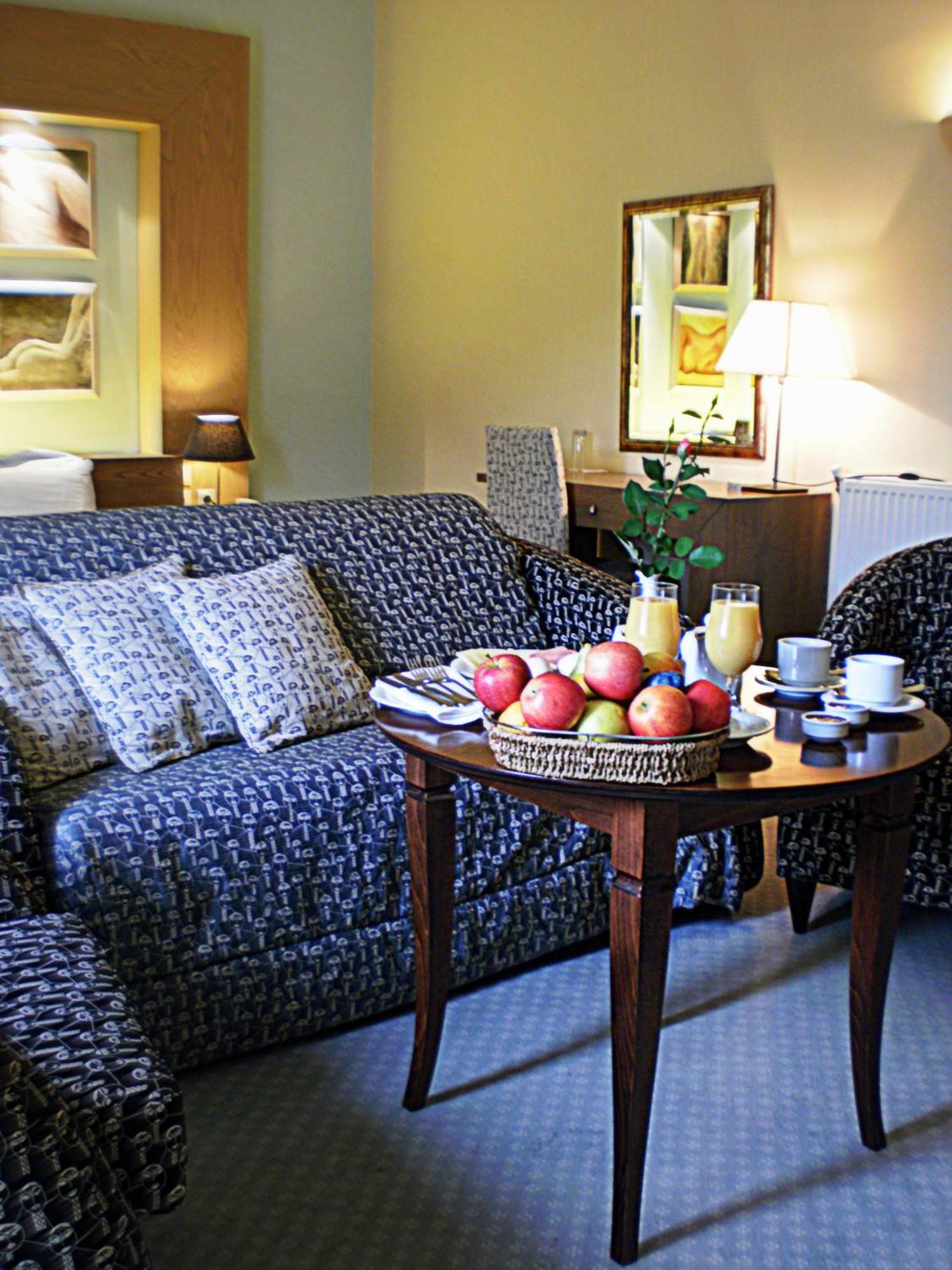אדסה Aigai Hotel מראה חיצוני תמונה