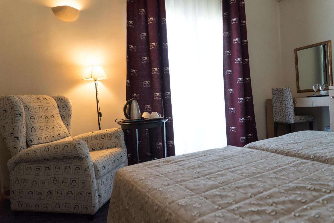אדסה Aigai Hotel מראה חיצוני תמונה